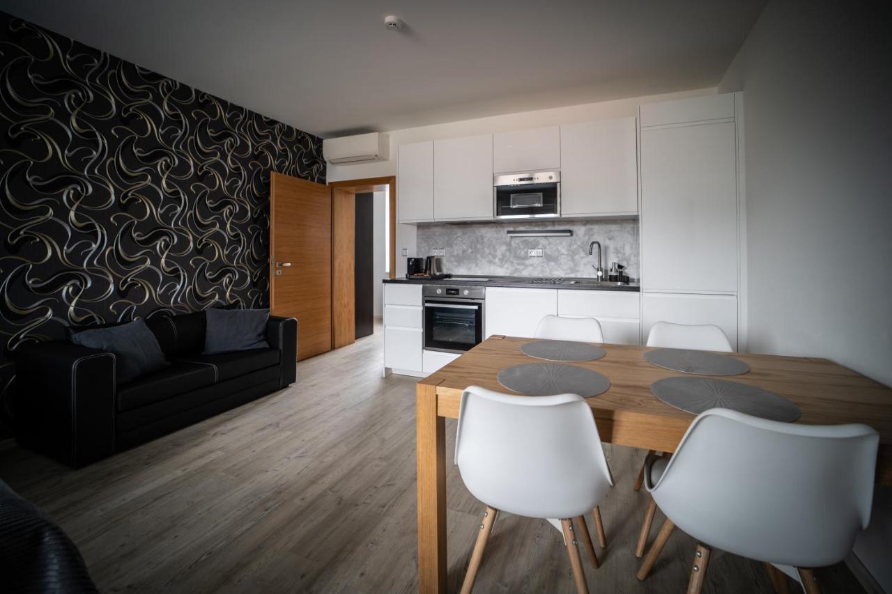 Garni Hotel Svitavy Bagian luar foto