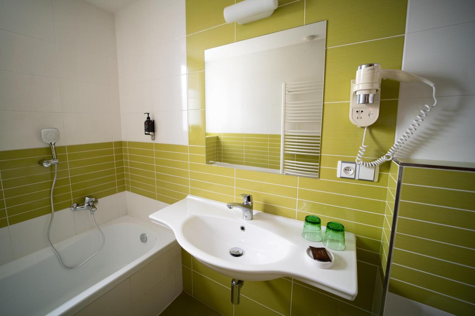 Garni Hotel Svitavy Bagian luar foto
