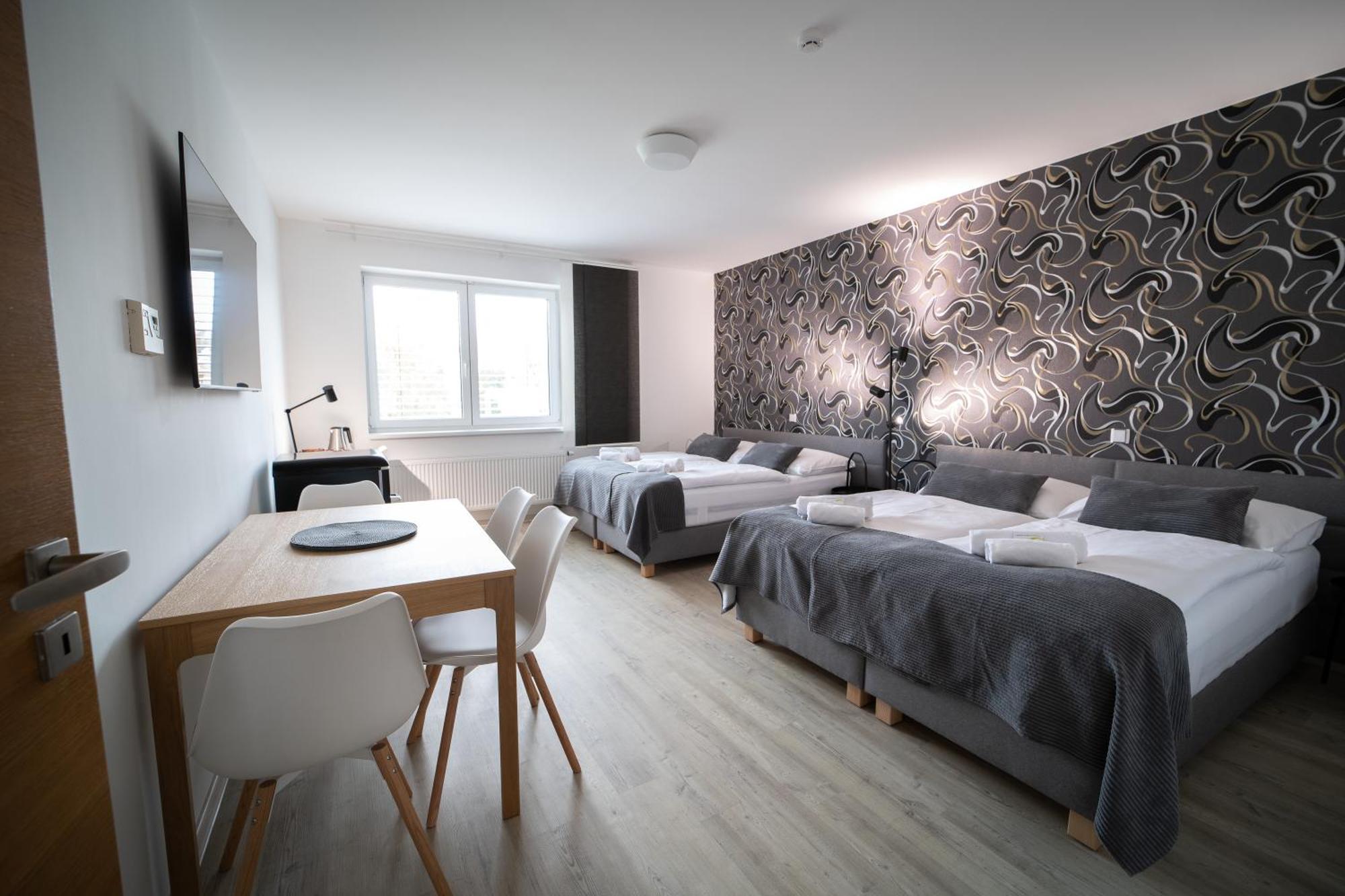 Garni Hotel Svitavy Bagian luar foto